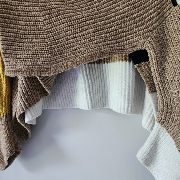 Urban Outfitters Slouchy Cropped Oversized Sweater Size Medium - Picture 6 of 11